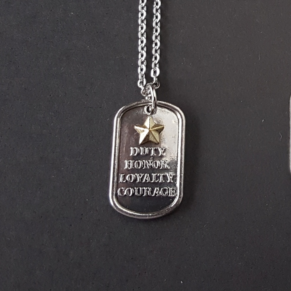 Women Stainless Steel Chain Dog Tag Necklace