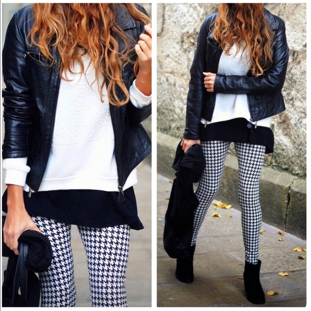SALE! 📸◽️ Herringbone Infinity Raine Leggings