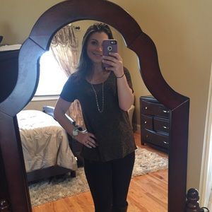 Meet your Posher, Lisa