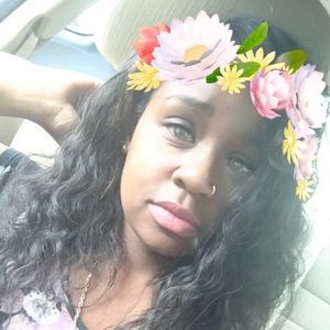 Meet your Posher, Stacie