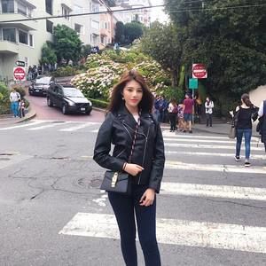 Meet your Posher, Hoàng