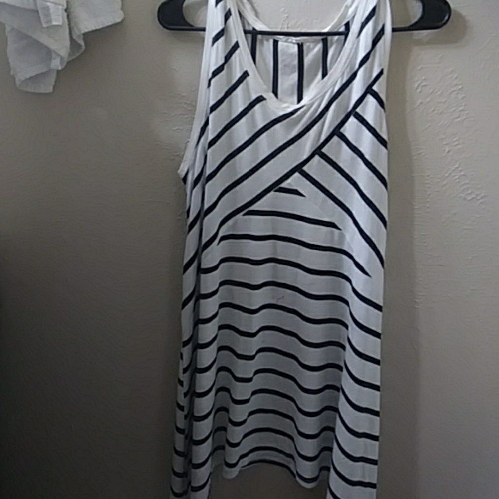 White with black stripe A frame dreas