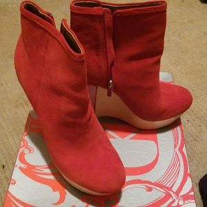 Kelsi dagger acalia  red suede boots