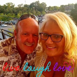 Meet your Posher, Debora