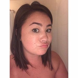 Meet your Posher, Liz