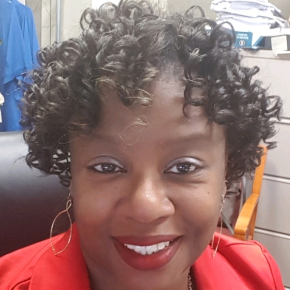Meet your Posher, Felicia