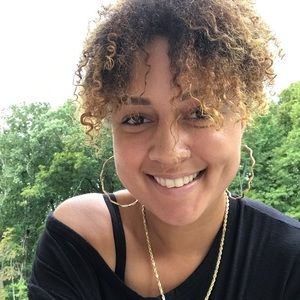 Meet your Posher, Kaylee