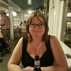 Meet your Posher, Yvonna