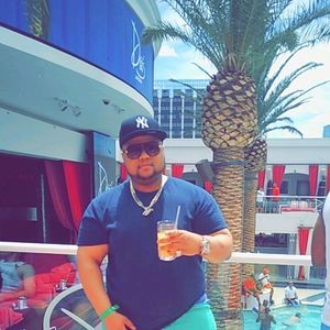 Meet your Posher, Kenneth