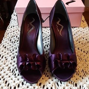 Nina Shoes Fulvia purple satin open toe pumps