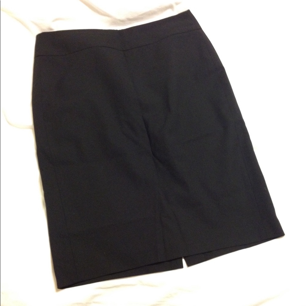 FLASH SALE! Black BR stretch wool pencil skirt
