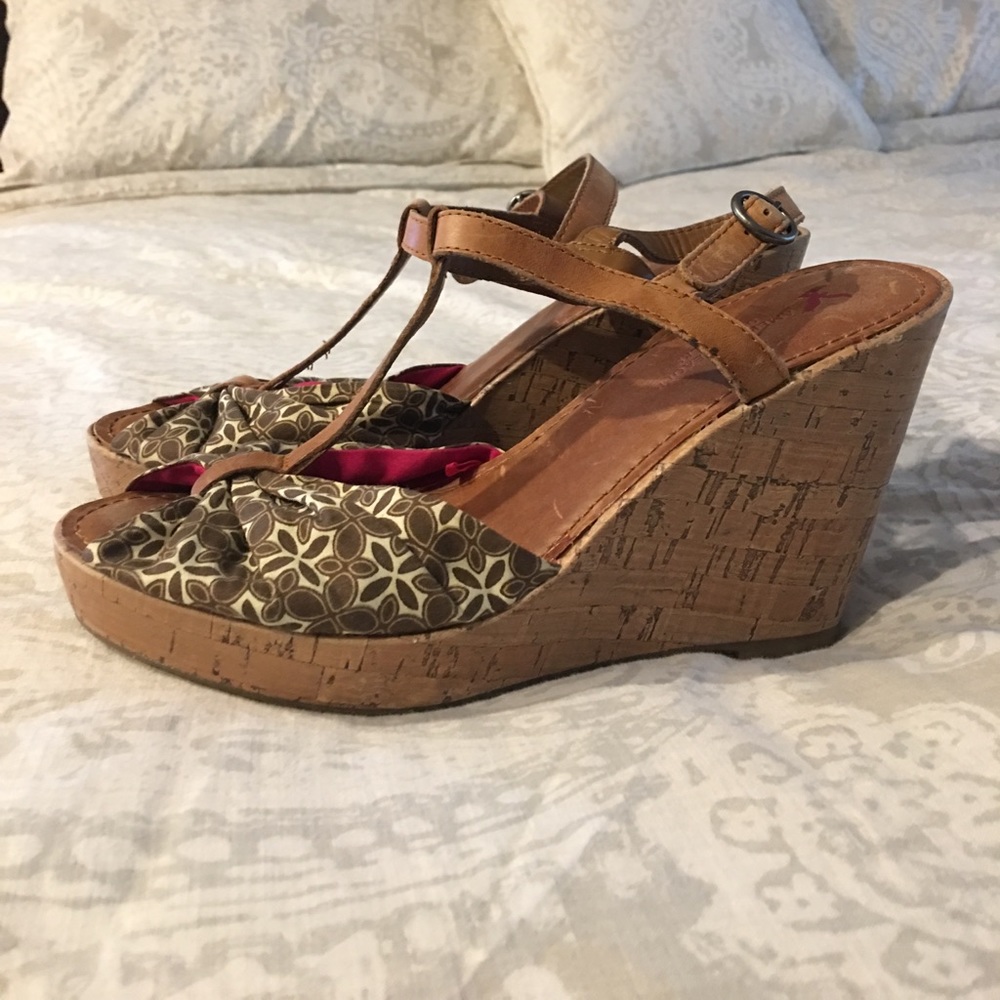American Eagle Wedges size 8
