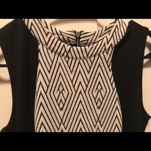 H&M dress - Picture 4 of 4