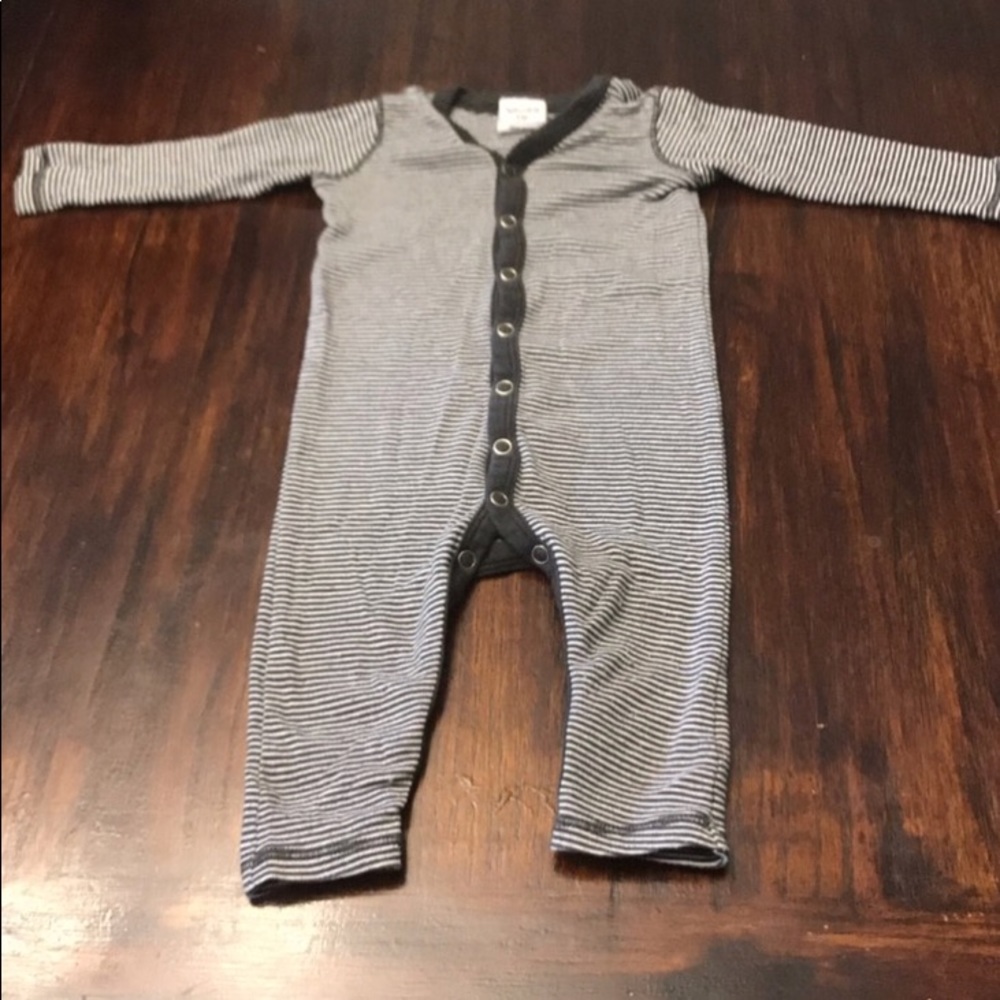 Baby boy white/dusty navy one piece