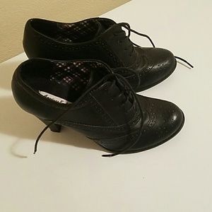 American eagle ankle heel boot