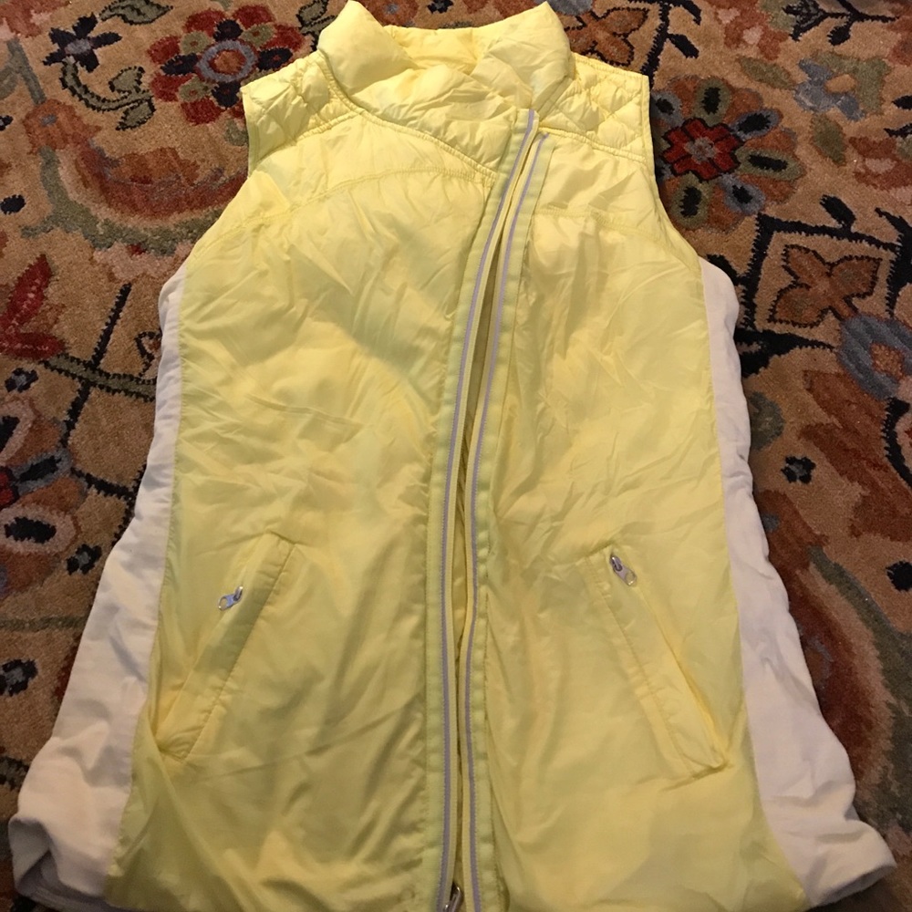 Luluemon vest size 8