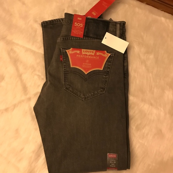 NWT Levi’s lightly distressed grey 32/30 - Picture 3 of 8
