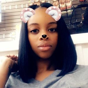 Meet your Posher, Briana