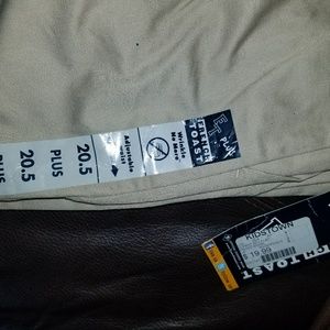 Nwt khaki pants size 20.5