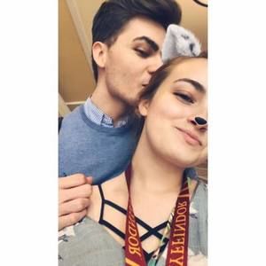 Meet your Posher, Marissa