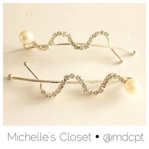 Elegant pearl/ rhinestone Barrette