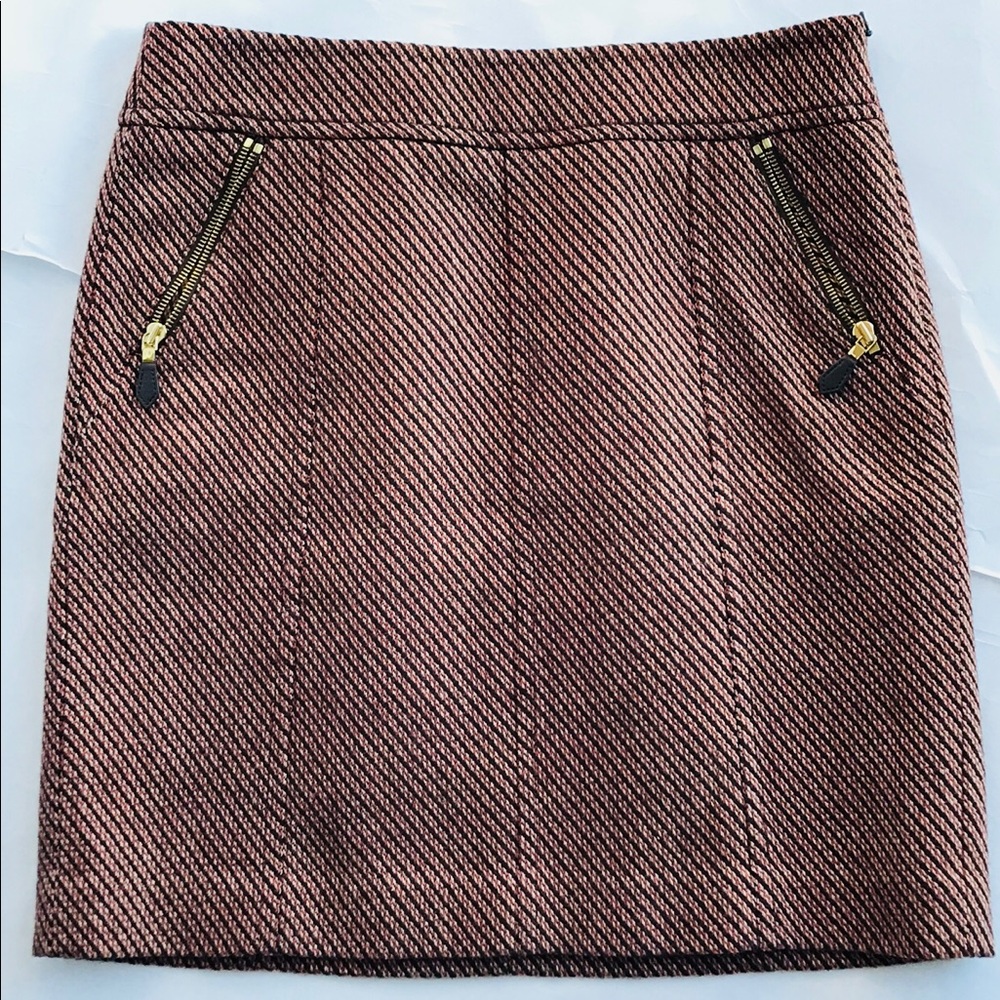 SOLD! Ann Taylor mini fall winter skirt