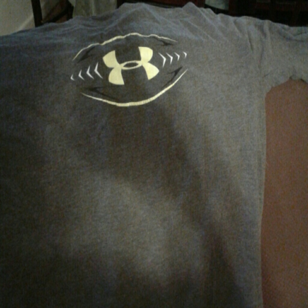 Under armour heat gear shirt