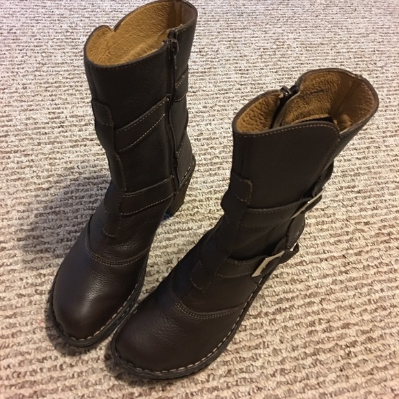 LASSEN Boots - Picture 3 of 4
