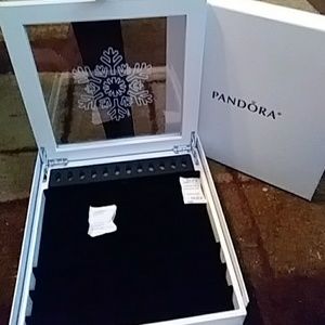 Limited edition 2016 Pandora jewelry box snowflake