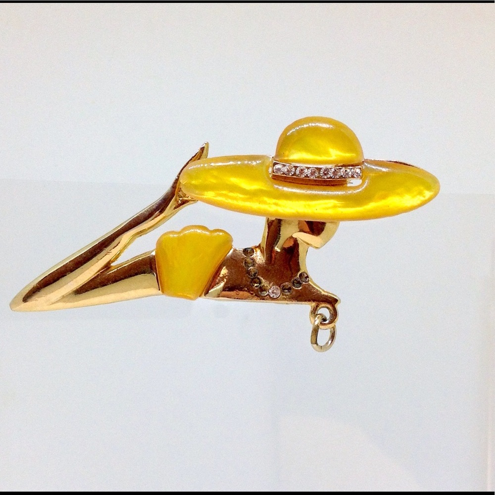 BONETTO Signature Brooch Pin Hat Lady