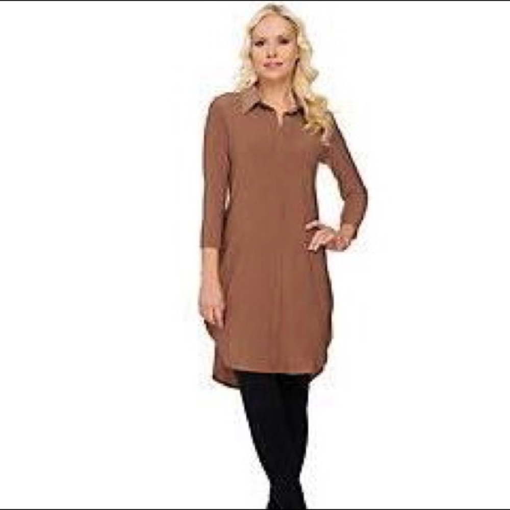 NWOT Taupe Tan Tunic with Side Slits XS-S