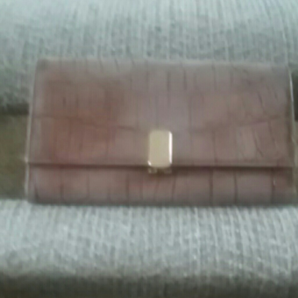 Liz Claiborne beautiful soft leather 3 tier wallet
