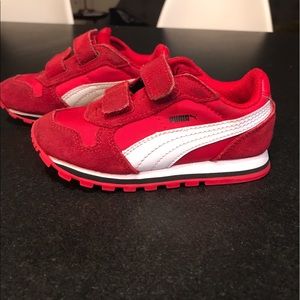 Toddler puma sneakers