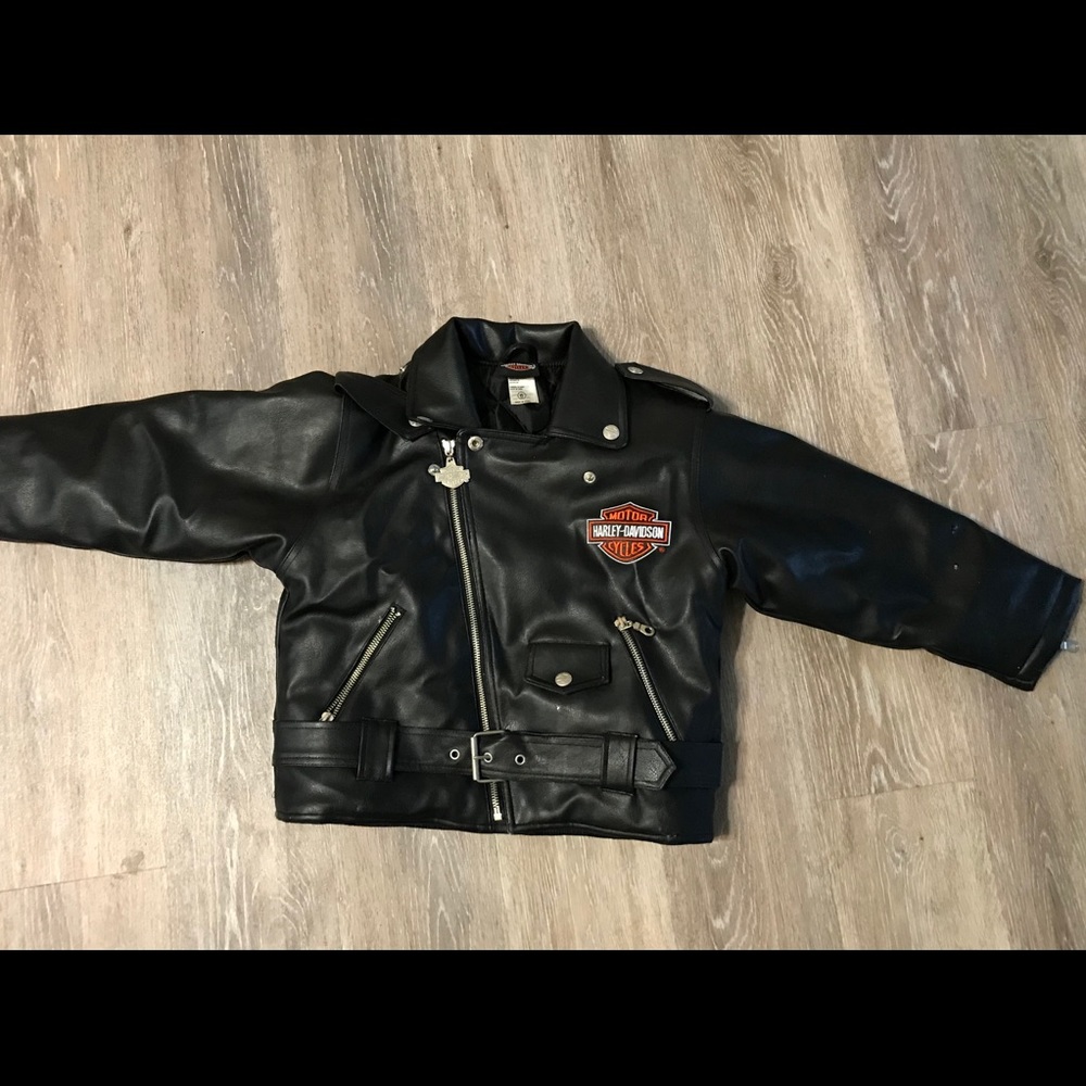 Boys size 6 Harley Davidson heavy coat.