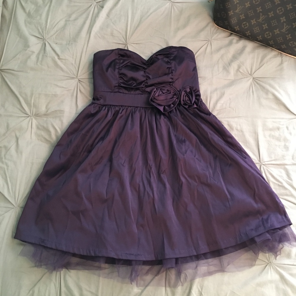Plum Purple Strapless Boutique Dress - Size Small