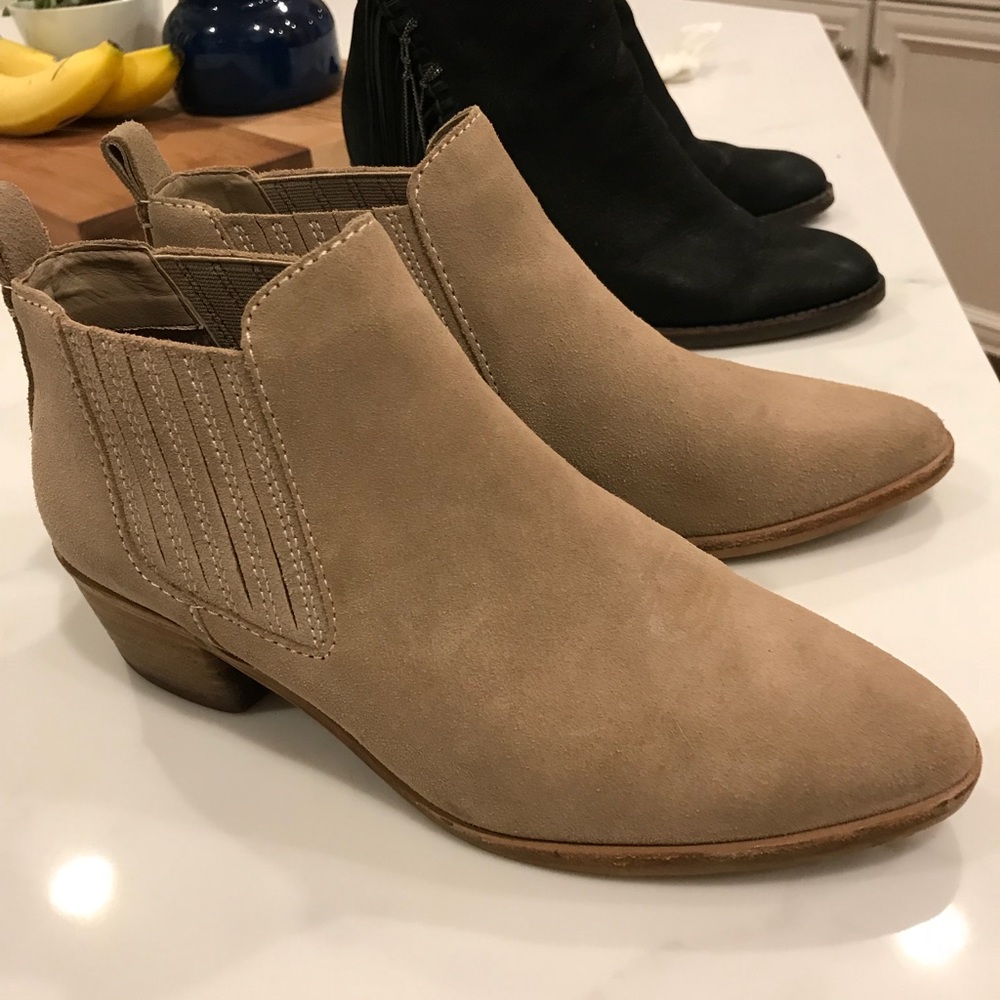 Dolce Vita Suede Booties 7.5
