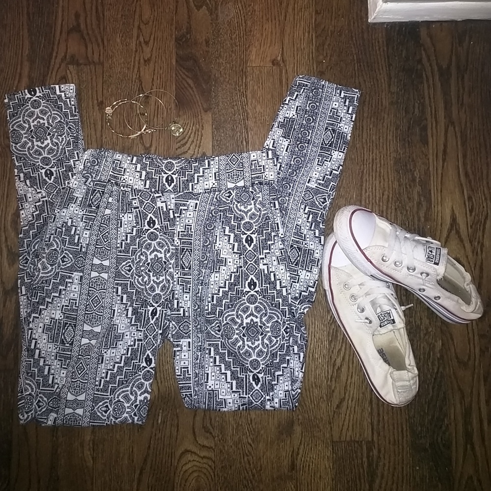 Energie black and white Boho Pants