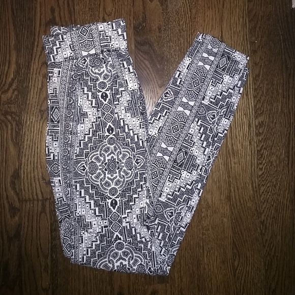Energie black and white Boho Pants - Picture 4 of 5