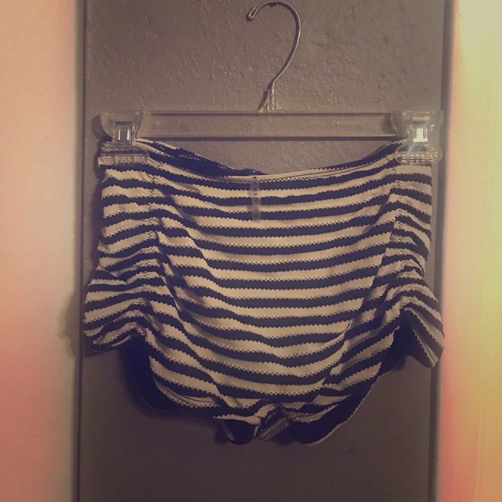 New Vitamin A bikini bottoms. High waisted small
