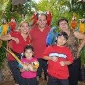 Meet your Posher, Raquel