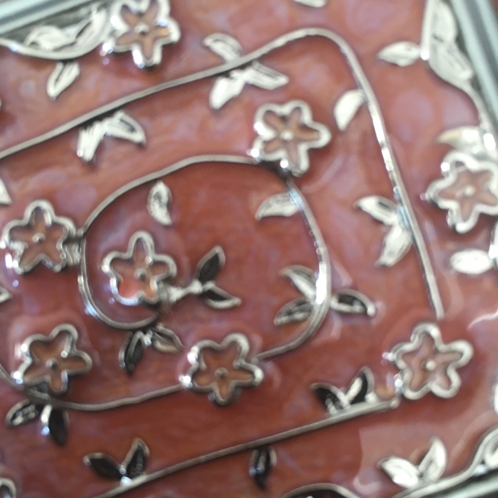 Compact With Mirrors - image 4