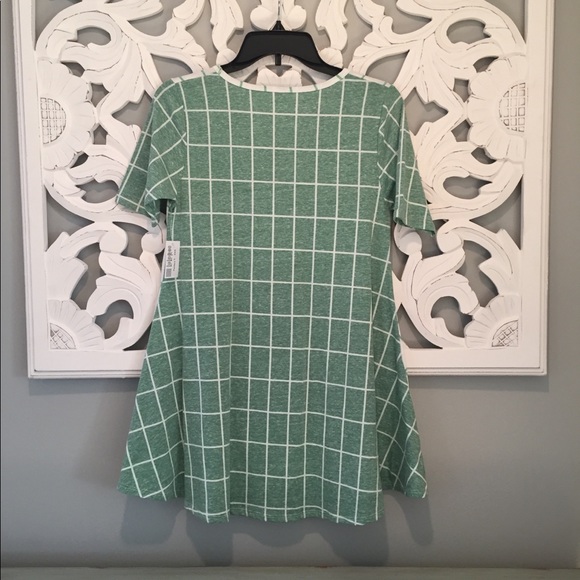 SALE🙋Comfy Perfect Tee🙋 - Picture 3 of 3