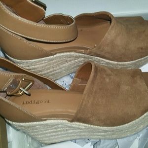 Wedges💜🧡
