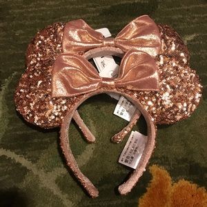 Rose gold ears Minnie Disneyland
