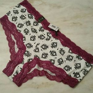 Cheeky cotton panties