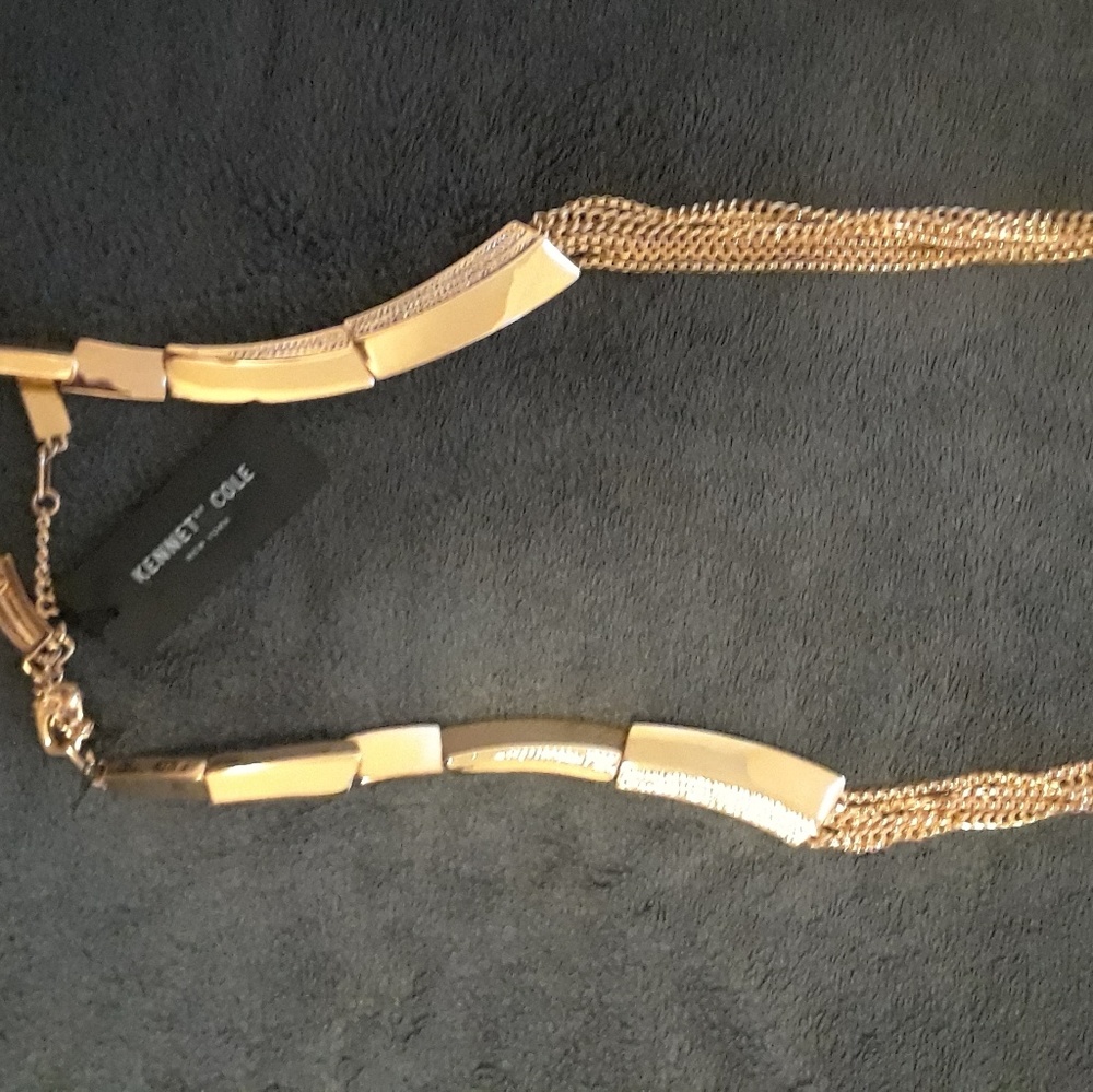 Necklace - Picture 2 of 2