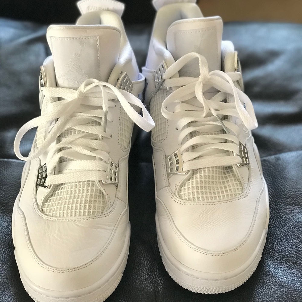 Brand New White Jordan retro 4 sneakers sz 12