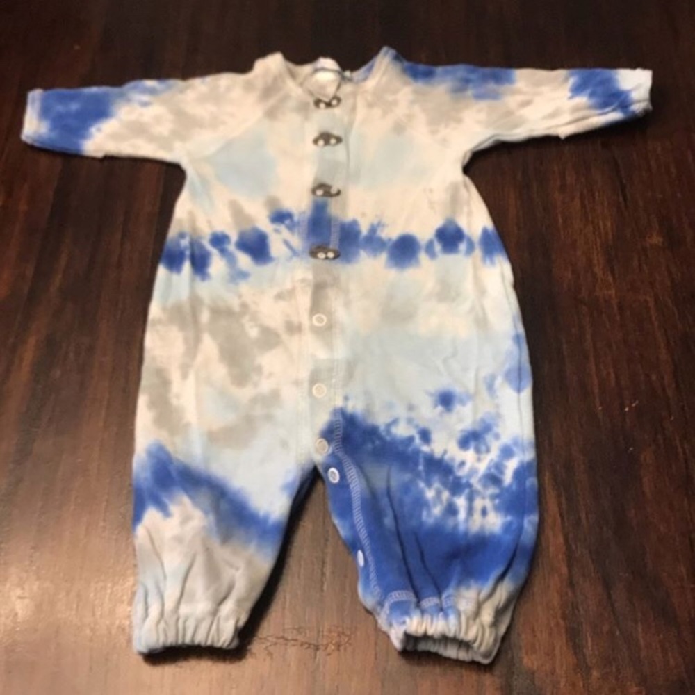 Tie dye baby boy layette