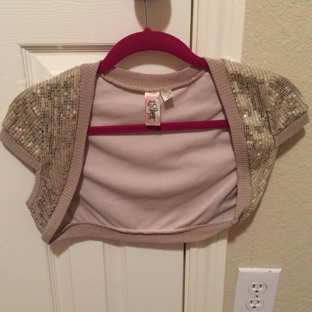 Sequins crop top covers