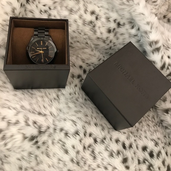 Michael Kors Watch - Picture 3 of 5